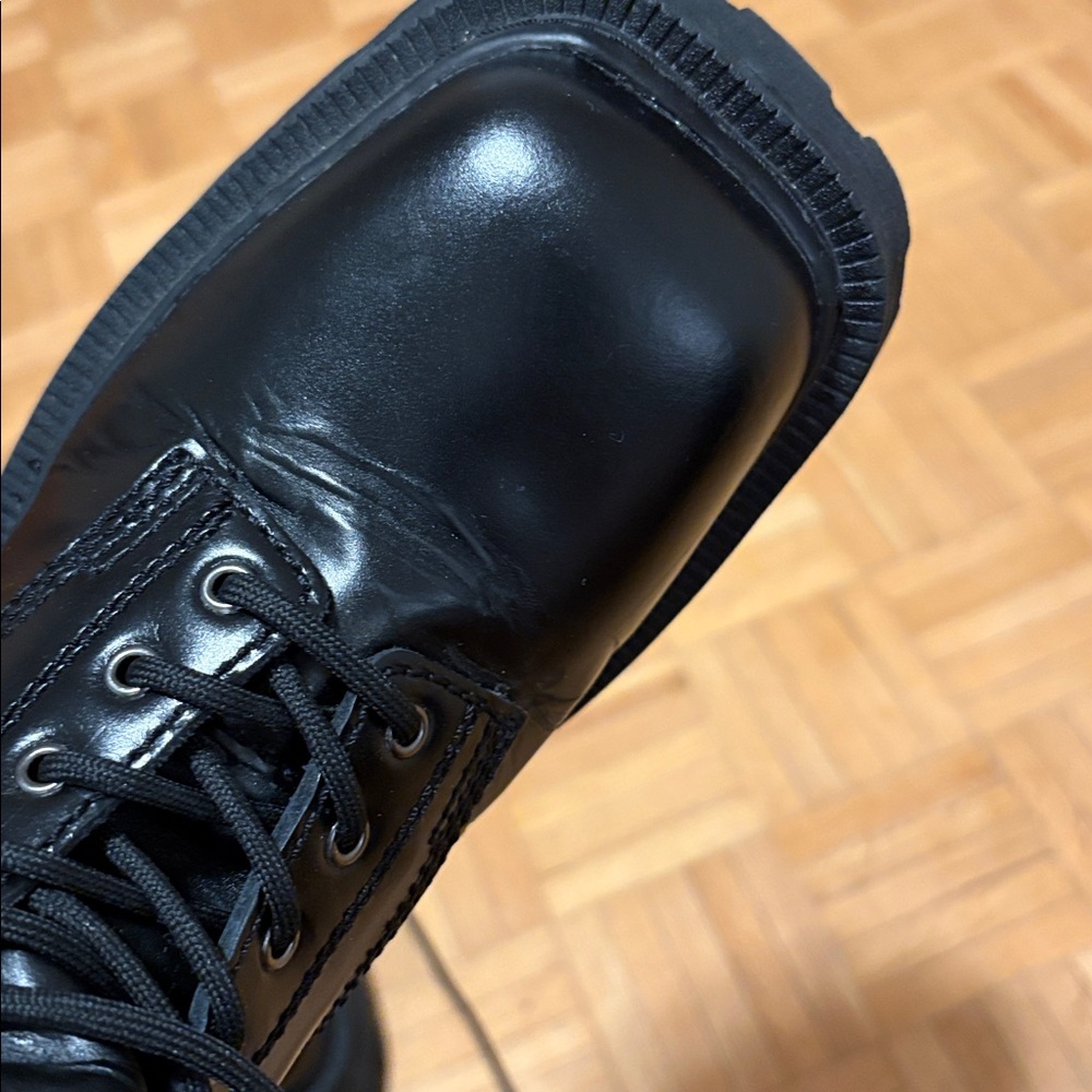 Eytys Black Leather Lace-Up Square-Toe Combat Boots - Picture 13 of 16